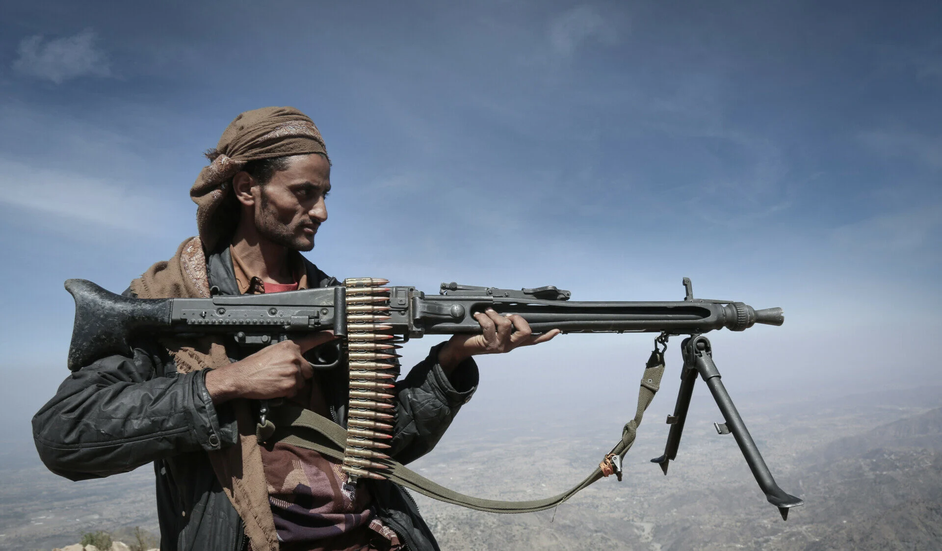 Λευκός Οίκος: «Η Ουάσιγκτον μπορεί να χαρακτηρίσει ξανά τους Χούθι “τρομοκρατική οργάνωση”»