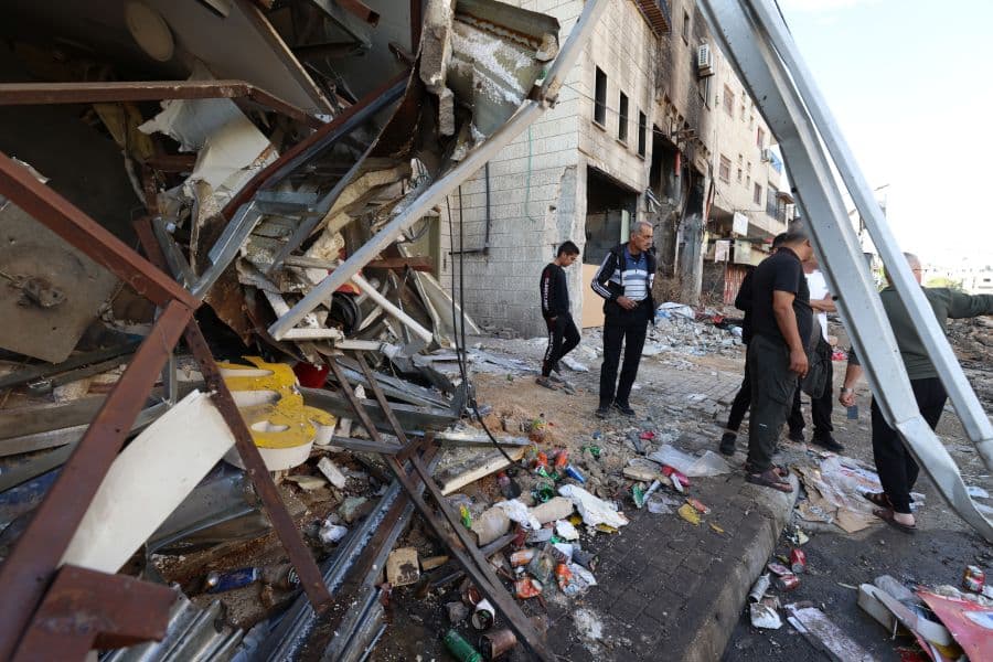 Το Ισραήλ βομβάρδισε τον καταυλισμό προσφύγων Νουσεϊράτ στη Λωρίδα της Γάζας – Πληροφορίες για 17 νεκρούς