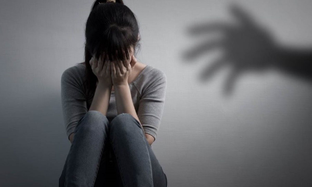 Εξάρχεια: Συνολικά έξι είναι οι καταγγελίες απόπειρας βιασμού από τον Σύρο «δράκο»