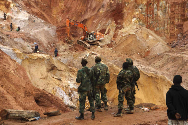 Σουρινάμ: Διήμερο εθνικό πένθος για το δυστύχημα στο χρυσωρυχείο – Στους 15 οι νεκροί