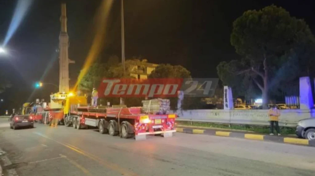 Πάτρα: Επανατοποθετήθηκαν στη γραμμή τα βαγόνια του Προαστιακού που εκτροχιάστηκε