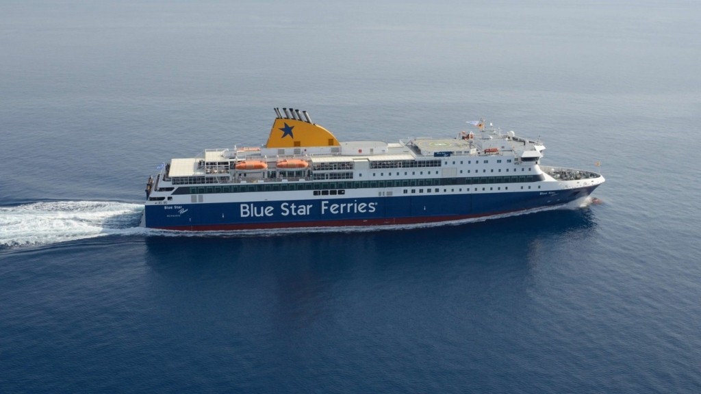 Ρόδος: Δεν μπόρεσε να «δέσει» το Blue Star Patmos λόγω των ισχυρών ανέμων – Ταλαιπωρία για τους επιβάτες