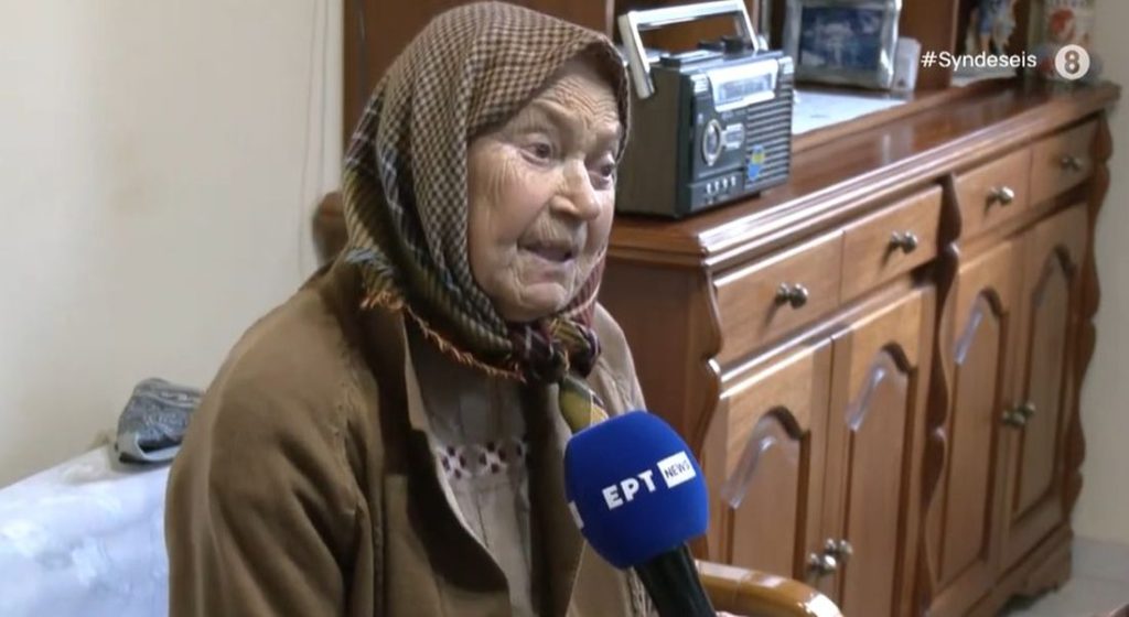 Μεσολόγγι: Τα συγκινητικά λόγια της 89χρονης που δώρισε ασθενοφόρο στο νοσοκομείο της πόλης