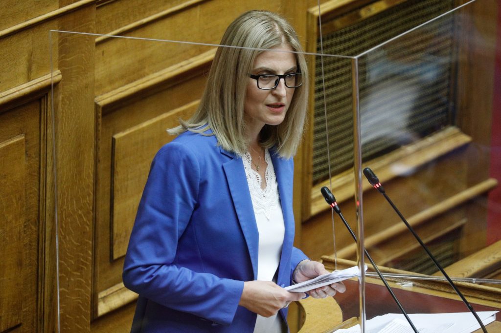 Δ.Αυγέρη: «Πώς θα αντιμετωπίσουν στη Βουλή τον Α.Τσίπρα αυτοί που αποχώρησαν από τον ΣΥΡΙΖΑ;»