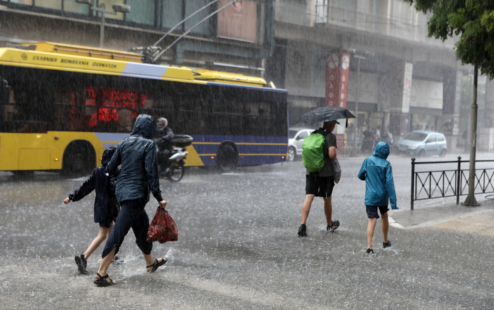 Κακοκαιρία: Μήνυμα από το 112 και στην Πάτρα