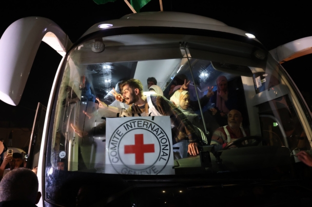 Το Κατάρ ελπίζει σε παράταση της εκεχειρίας μεταξύ Ισραήλ-Χαμάς: «Να ξεκινήσουμε πιο σοβαρές συζητήσεις για τους υπόλοιπους ομήρους»