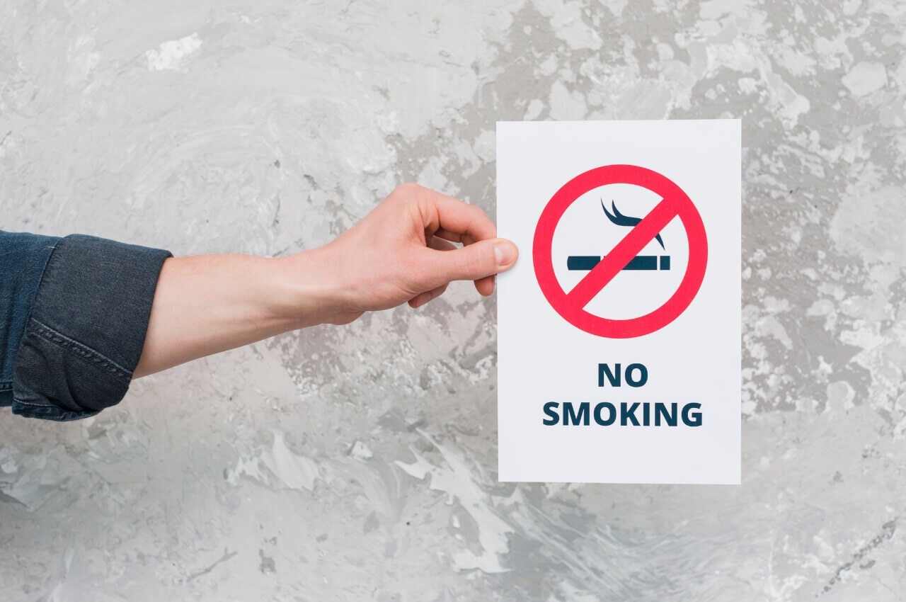 Νέα Ζηλανδία: Καταργεί τον νόμο για απαγόρευση του καπνίσματος