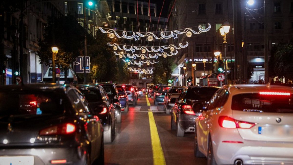 Στο «κόκκινο» η κίνηση στους δρόμους της Αττικής – Ποιους να αποφύγετε (χάρτης)