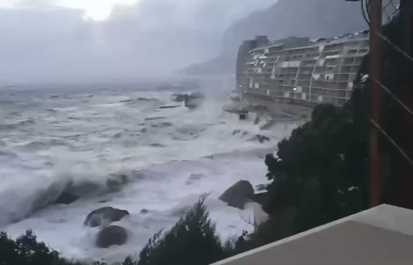 Ρωσία: «Μεγακαταιγίδα» μαίνεται στα νότια της χώρας (βίντεο)