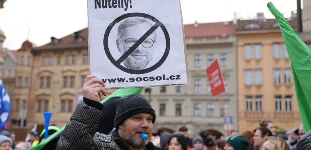 Τσεχία: Στους δρόμους οι πολίτες για τα μέτρα λιτότητας
