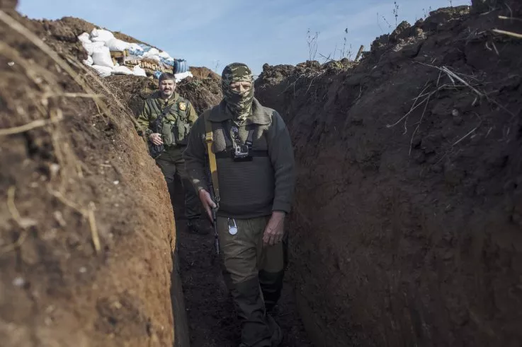 Βίντεο: Οι Ρώσοι κατέλαβαν ουκρανικές θέσεις στην Αβντίιβκα και λένε ότι βρήκαν ναρκωτικές ουσίες