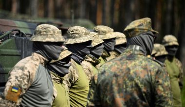 Πολύ χαμηλό το επίπεδο των ουκρανικών ενόπλων δυνάμεων – «Είδα στρατιώτη να ανατινάζεται κατά λάθος από χειροβομβίδα»