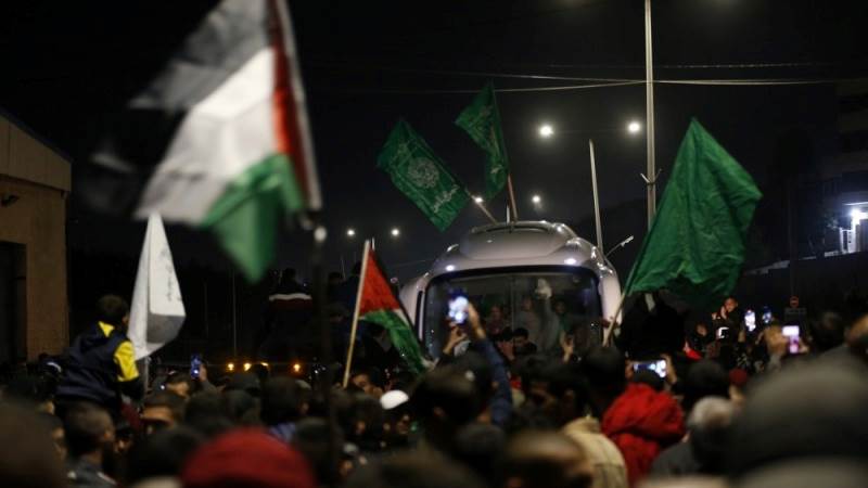 Ισραήλ: 33 Παλαιστίνιοι κρατούμενοι αποφυλακίστηκαν στο πλαίσιο της συμφωνίας με τη Χαμάς