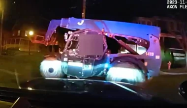 ΗΠΑ: 12χρονος έκλεψε όχημα 17 τόνων και χτύπησε 10 αυτοκίνητα την ώρα που τον καταδίωκαν (βίντεο)
