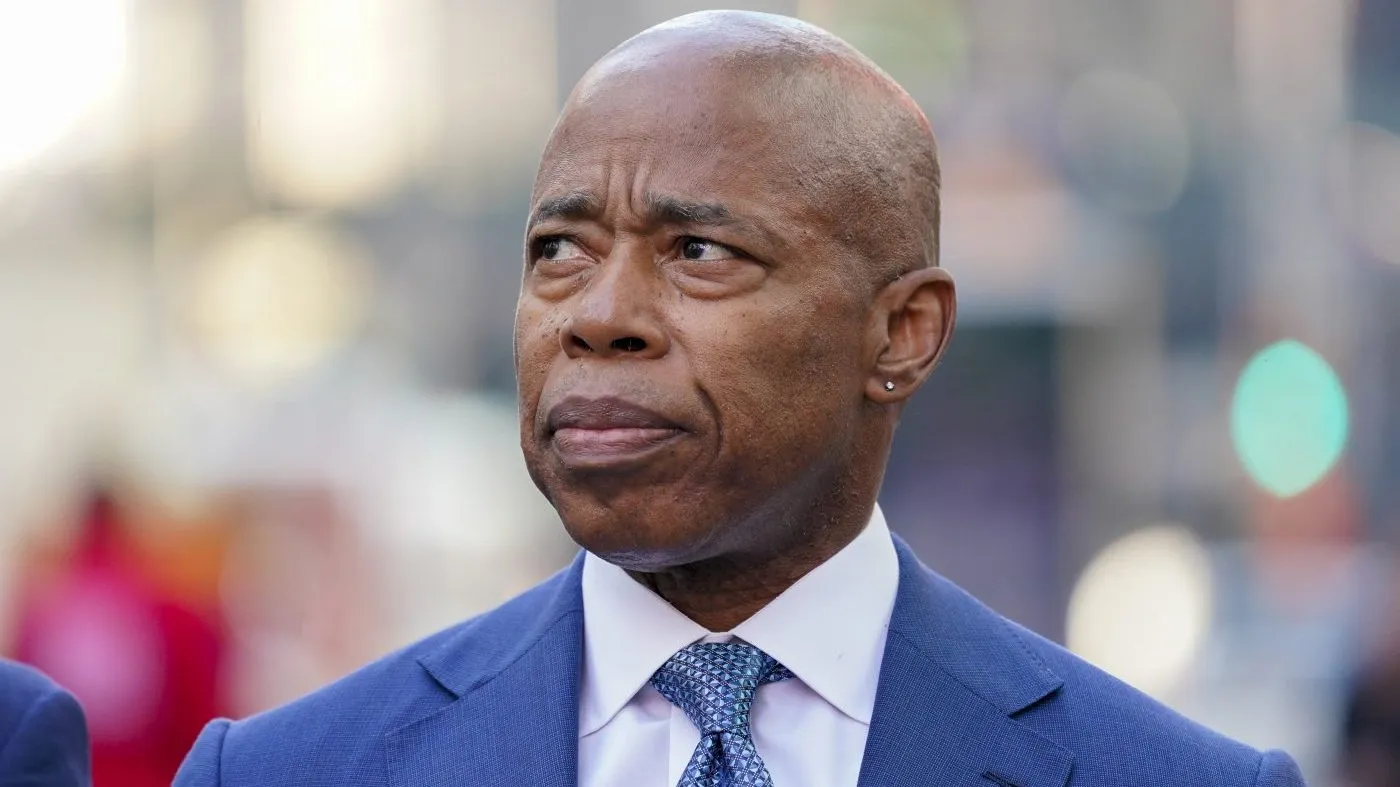 Έρικ Άνταμς: Ο Δημοκρατικός δήμαρχος της Νέας Υόρκης κατηγορείται για βιασμό και για… εξυπηρέτηση των συμφερόντων της Τουρκίας