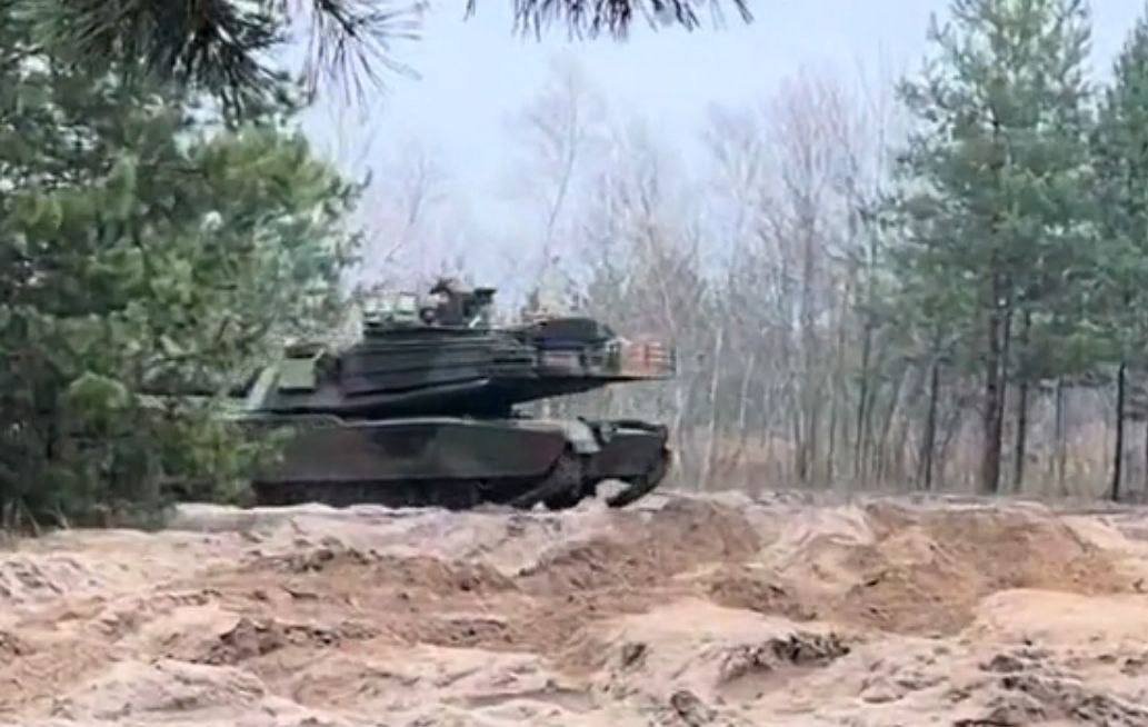 Τα άρματα μάχης των Ουκρανών M1 Abrams έκαναν την εμφάνισή τους στο Κουπιάνσκ (φωτό)