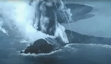 Βίντεο ντοκουμέντο: Η στιγμή της έκρηξης ηφαιστείου στην Ιαπωνία