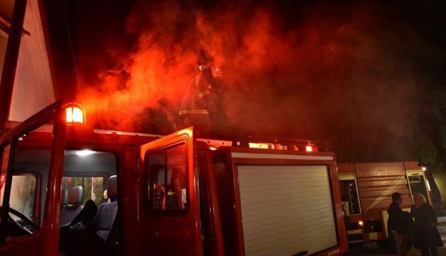 Φωτιά από έκρηξη φιάλης υγραερίου σε διαμέρισμα στα Λουτρά Ωραίας Ελένης