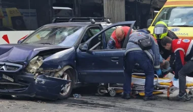 Τροχαίο Θεσσαλονίκη: Ανακοπή καρδιάς υπέστη ο οδηγός που προκάλεσε την καραμπόλα στο κέντρο της πόλης (φώτο)