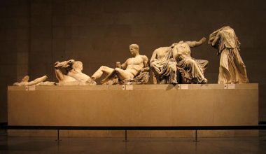 Το Μουσείο της Ακρόπολης απαντά στον Ρ.Σούνακ: «Δεν κατάφερε να σπάσει την ενότητα των μαρμάρων του Παρθενώνα»