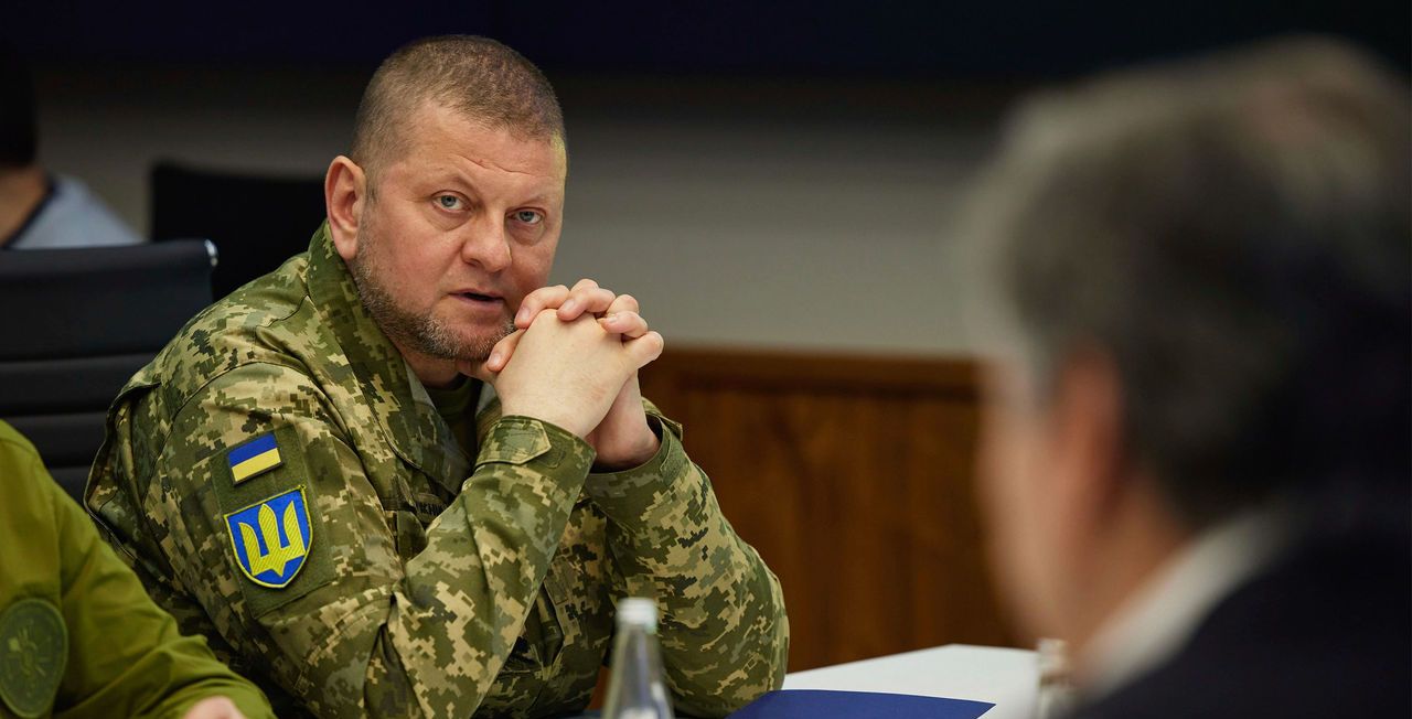 Διαδοχικές ουκρανικές ήττες οδηγούν σε μυστικές συνομιλίες τον Ζαλούζνι με την Μόσχα