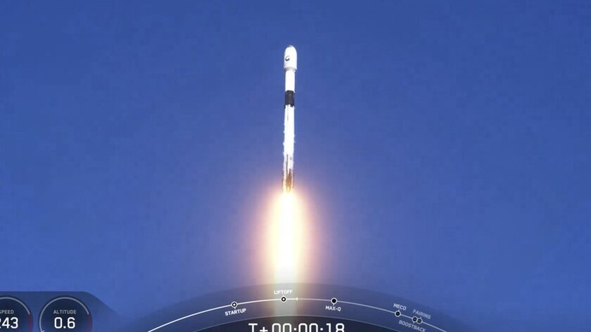 Η Νότια Κορέα έθεσε σε τροχιά τον πρώτο της κατασκοπευτικό δορυφόρο