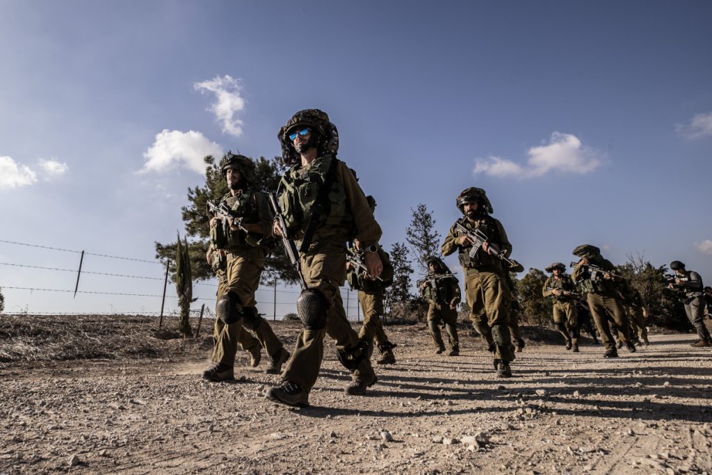 Ο ισραηλινός στρατός λέει ότι η Χαμάς κρατά νεαρές γυναίκες που απήχθησαν από το μουσικό φεστιβάλ Nova