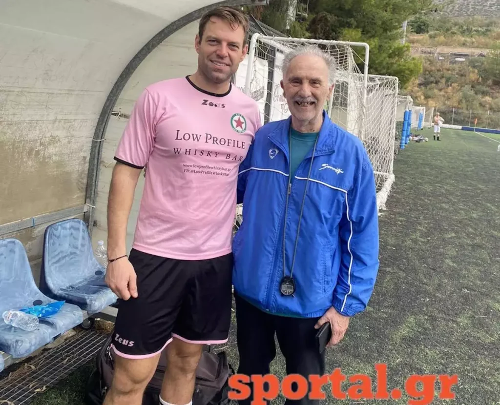 Ο Σ.Κασσελάκης αγωνίστηκε στο δημοσιογραφικό πρωτάθλημα ποδοσφαίρου με τη φανέλα της «Αυγής» (φωτο)