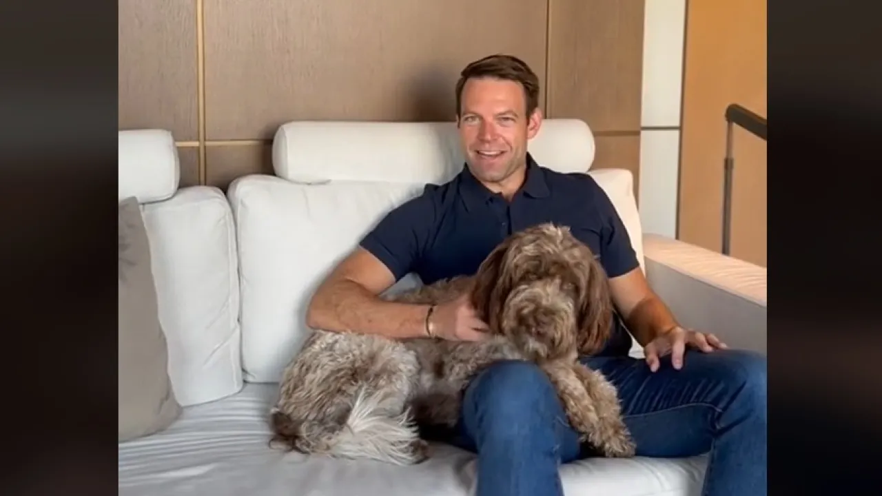 Βίντεο στο Instagram για τα γενέθλια της σκυλίτσας του Farlie ανέβασε ο Σ.Κασσελάκης