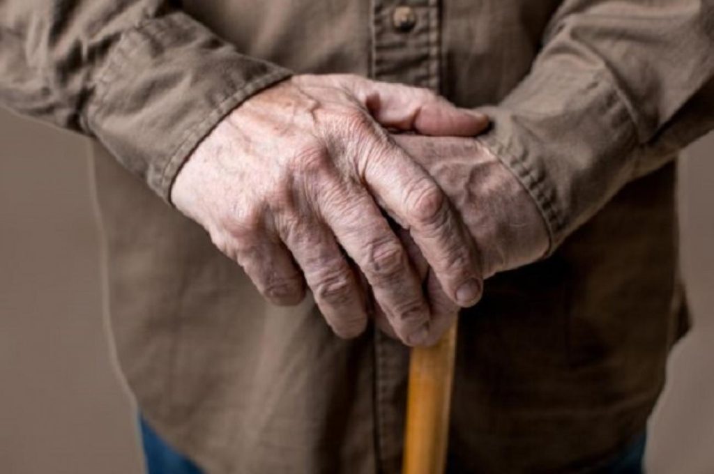 Ηλικιωμένος εξαφανίστηκε από τα Τρίκαλα και βρέθηκε στα Γιάννενα – Αντιμετωπίζει προβλήματα άνοιας