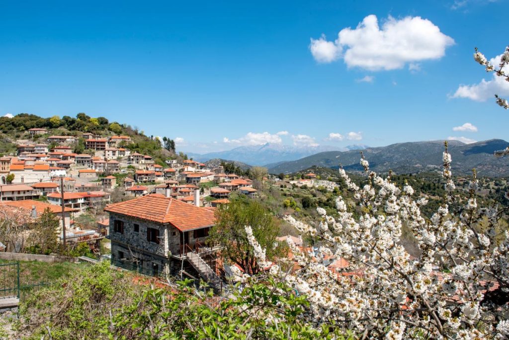 Βαλτεσινίκο: Το «μπαλκόνι» της Αρκαδίας που θα σας «μαγέψει» με την ομορφιά του