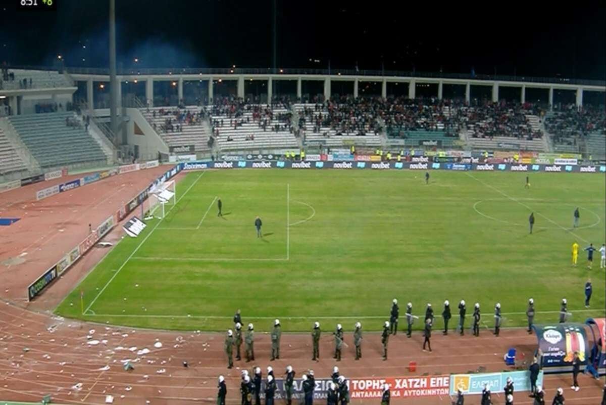 Βόλος – Ολυμπιακός: Τι προβλέπει ο κανονισμός για την διακοπή αγώνα