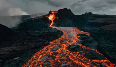 Μεράπι και Αίτνα: «Ξύπνησαν» ταυτόχρονα δύο ηφαίστεια στον πλανήτη (βίντεο)