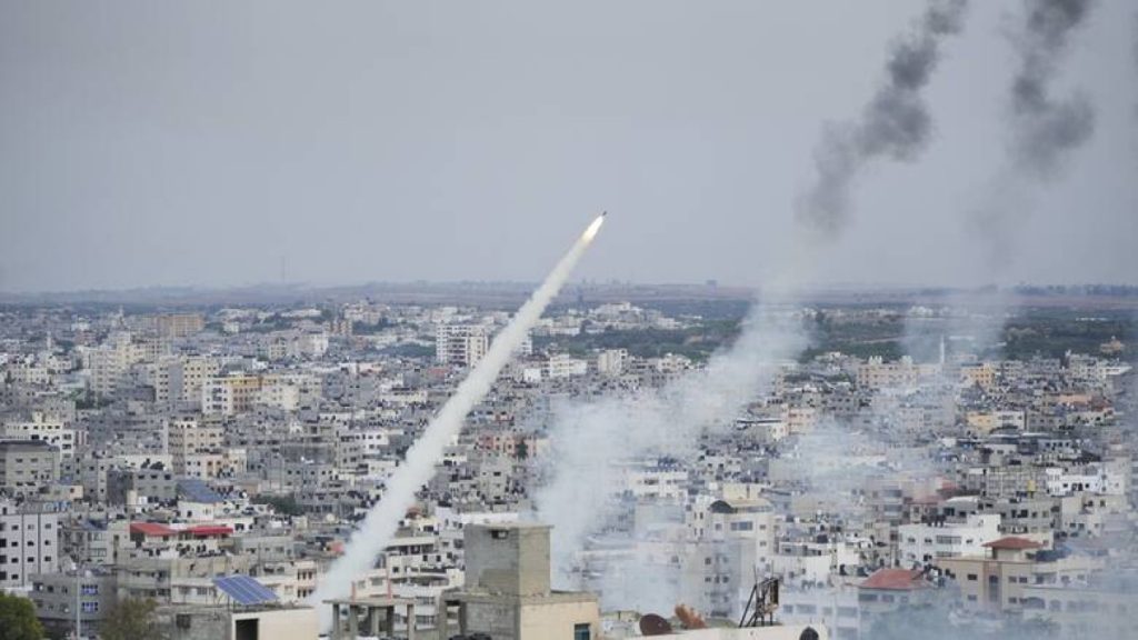 Παλαιστινιακά ΜΜΕ: «Τουλάχιστον 50 άνθρωποι σκοτώθηκαν σε ισραηλινή αεροπορική επιδρομή στη Γάζα»