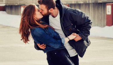 Θες να τον κάνεις να σε σκέφτεται όλη μέρα; – Αυτά είναι τα καλύτερα kissing tips