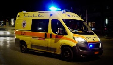 Εύβοια: Ανετράπη όχημα του Λιμενικού στην Κάρυστο – Τραυματίστηκε ο 23χρονος οδηγός