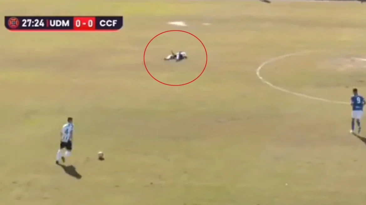 Ισπανία: Η στιγμή που ποδοσφαιριστής καταρρέει λόγω καρδιακής προσβολής αλλά επανέρχεται χάρη σε εμφυτεύσιμο απινιδωτή