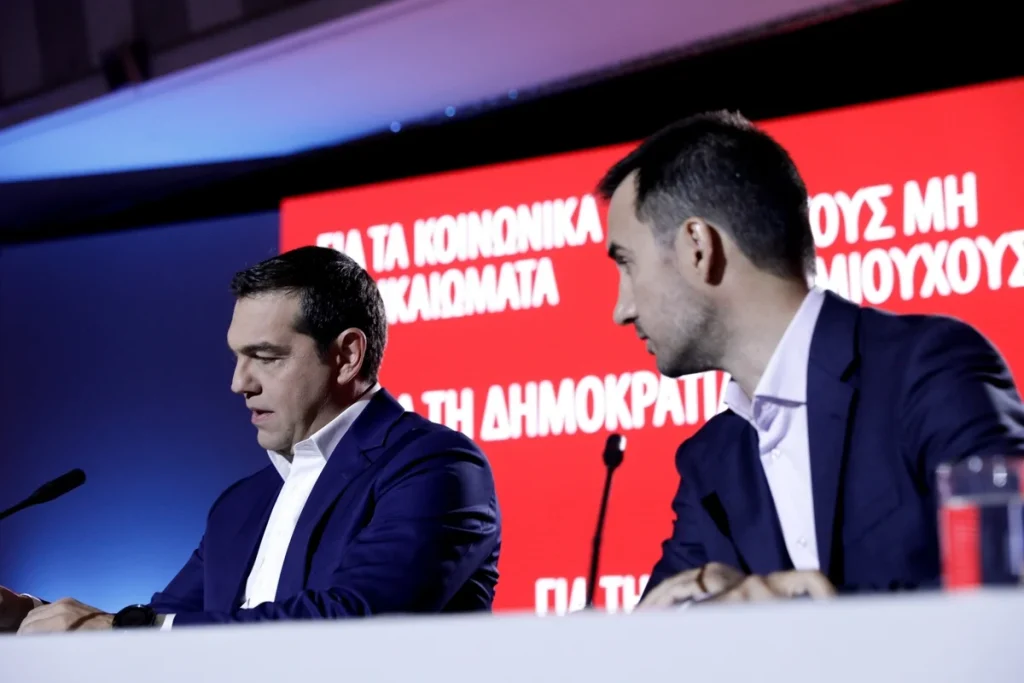 Ο Α.Χαρίτσης «άνοιξε μέτωπο» με τον Α.Τσίπρα: Τον χαρακτηρίζει ως «αναπαλαίωση»