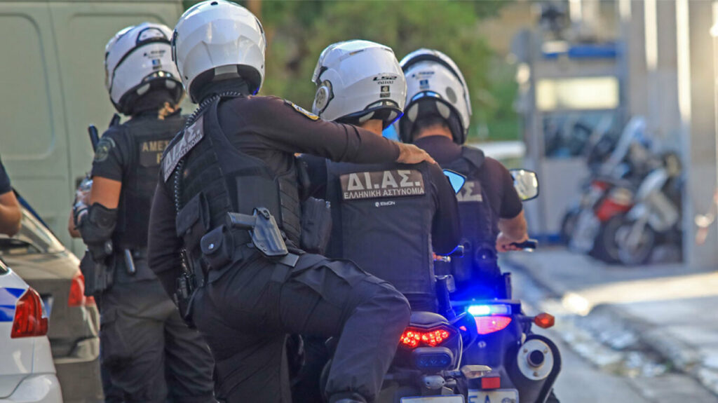 Σαλαμίνα: Η 43χρονη που βρέθηκε νεκρή είχε καταγγείλει τον σύντροφό της για κακοποίηση