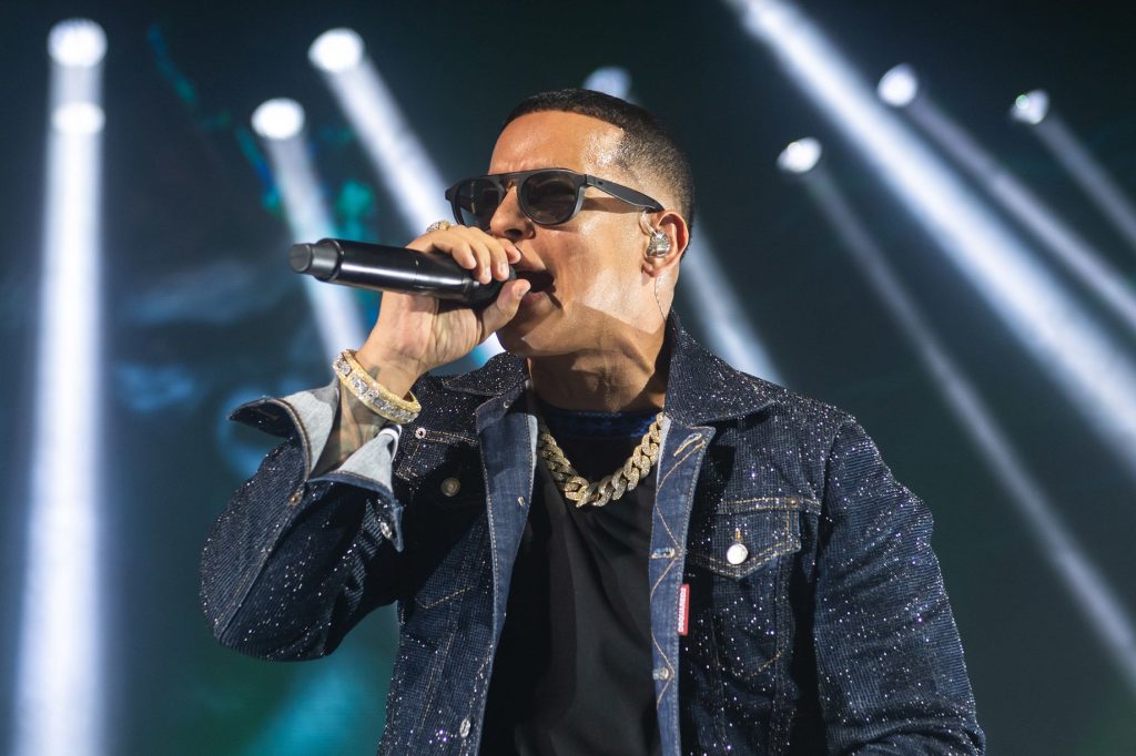 Daddy Yankee: Ο ράπερ αποσύρεται από την μουσική για να αφοσιωθεί στην πίστη του στον Χριστό (φώτο-βίντεο)