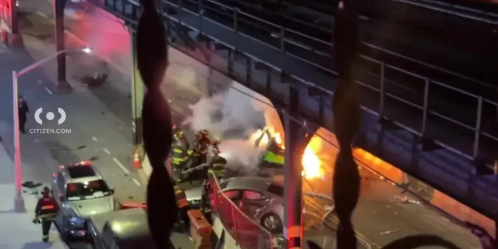 Νέα Υόρκη: Τρομακτικό τροχαίο με Lamborghini που έπιασε φωτιά (βίντεο)