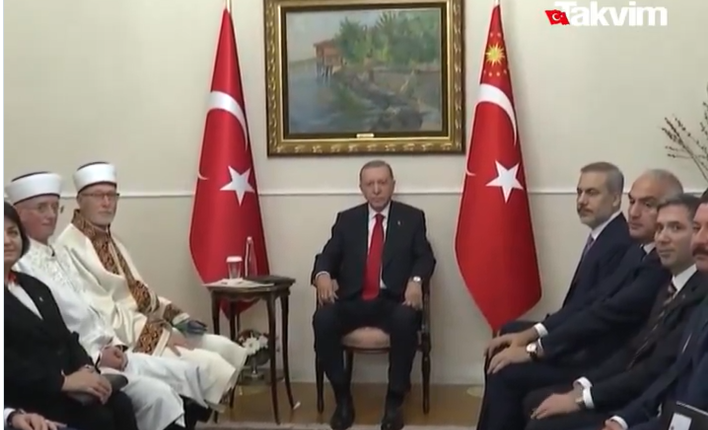 Εικόνα αλωμένης χώρας: Σύσκεψη Ρ.Τ.Ερντογάν με τους ψευδομουφτήδες της Θράκης στην τουρκική πρεσβεία!