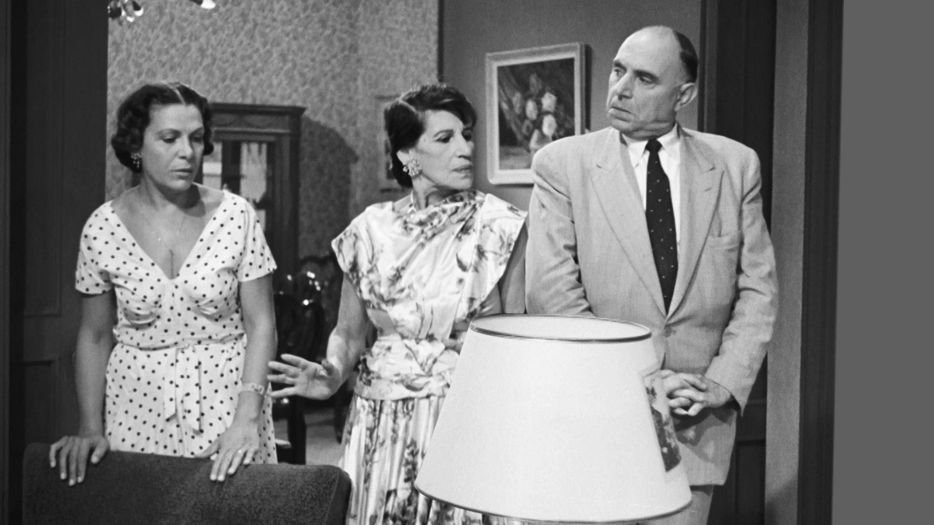 Η θεία από το Σικάγο: Δείτε που γυρίστηκε η ταινία – Οι δύο εκδοχές για το σπίτι (φωτο)