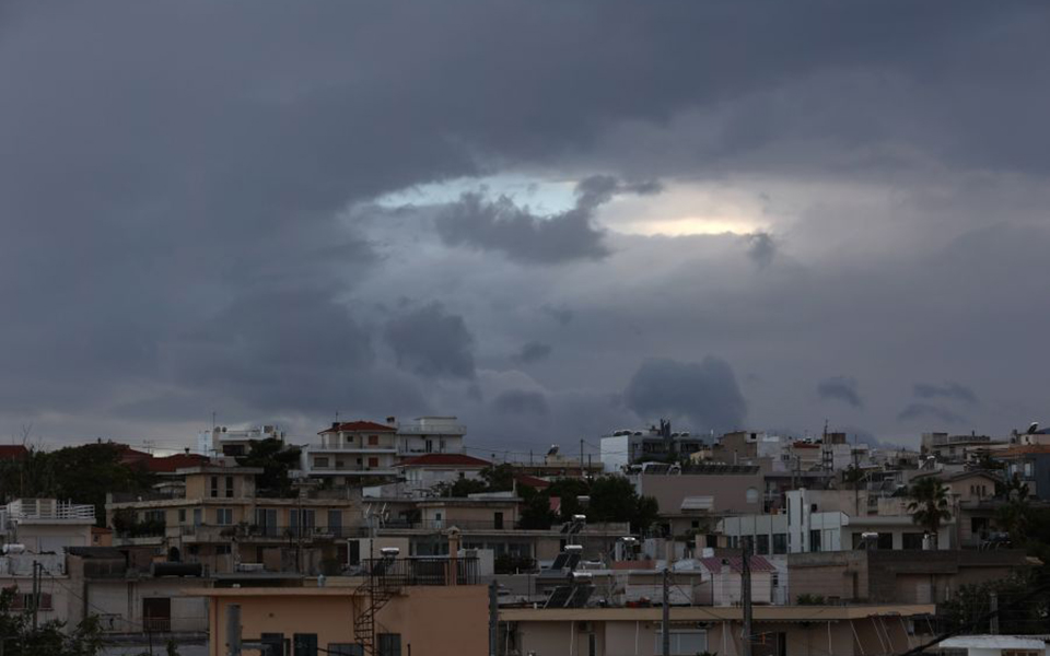 Άστατος ο καιρός σήμερα – Που αναμένονται τοπικές βροχές