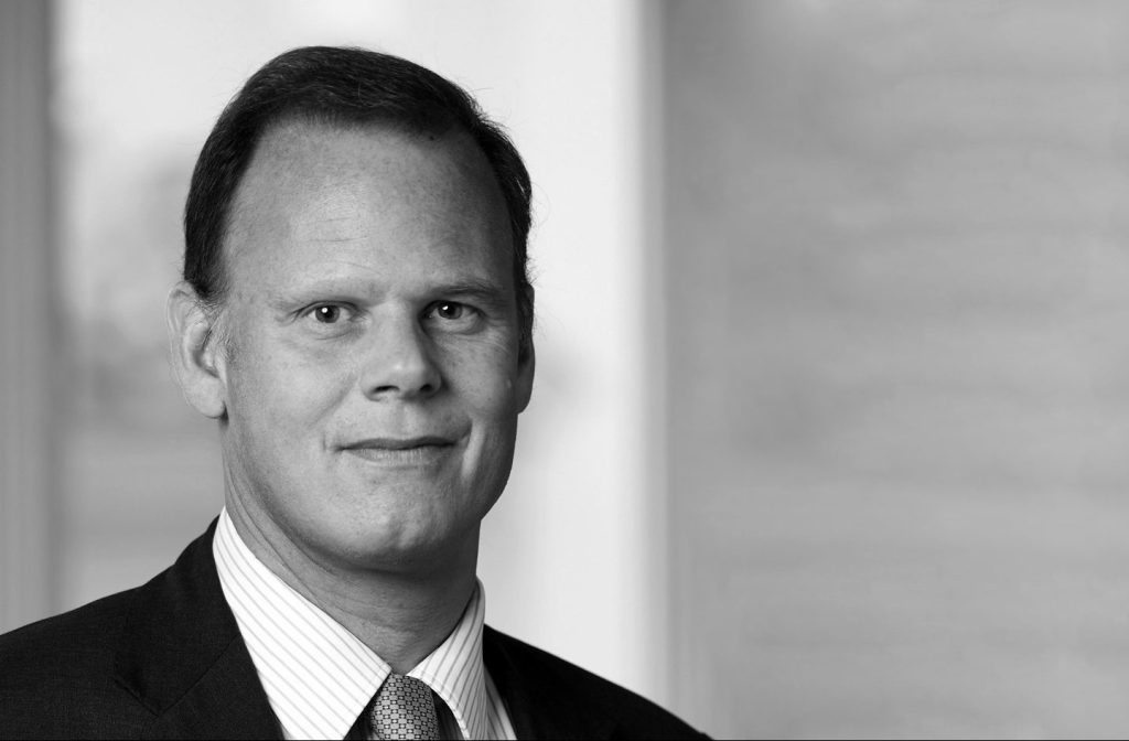 «Έφυγε» ξαφνικά από τη ζωή ο πρίγκιπας Κωνσταντίνος του Λιχτενστάιν σε ηλικία 51 ετών