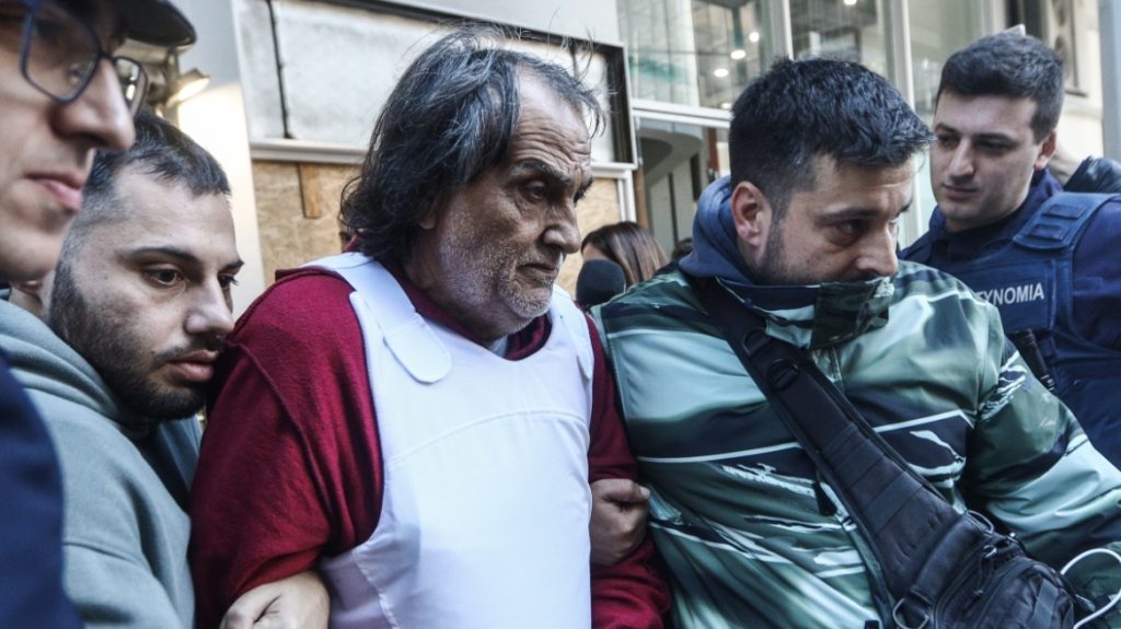 Δολοφονία στη Σαλαμίνα: Σήμερα η κηδεία της άτυχης γυναίκας – Στον ανακριτή ο δράστης