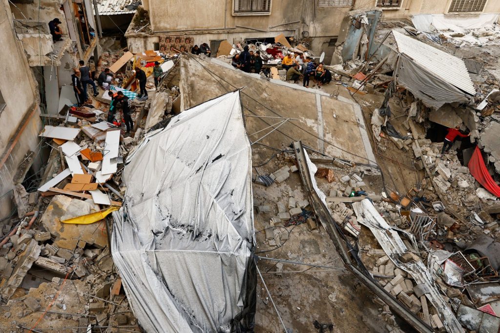 Ο ΠΟΥ ζητά από το Ισραήλ να σεβαστεί το ιατρικό προσωπικό που εργάζεται στη Γάζα