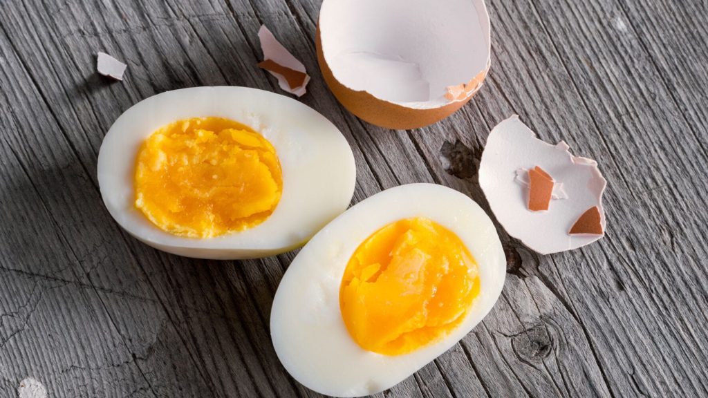 Εσύ το ήξερες; – Να τι είναι η λευκή μεμβράνη γύρω από το ασπράδι του βραστού αυγού