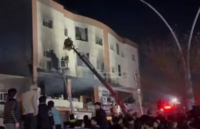 Ιράκ: Πυρκαγιά σε φοιτητική εστία στη βόρεια πόλη Σοράν – Τουλάχιστον 14 νεκροί