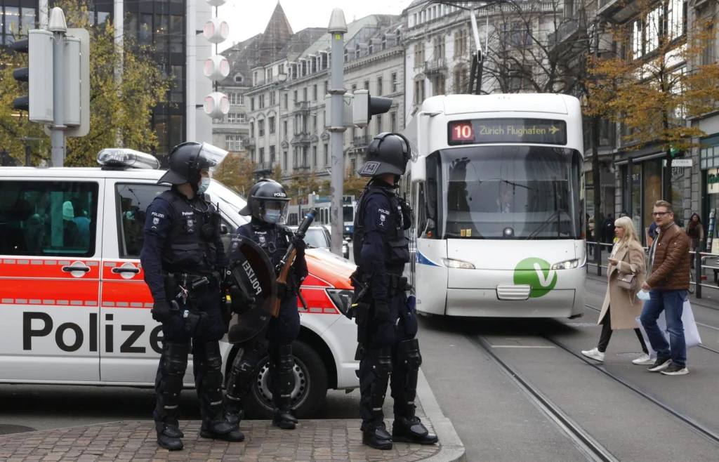 Ελβετία: Χειροπέδες σε έναν ύποπτο για την επίθεση στη Σιόν με δύο νεκρούς